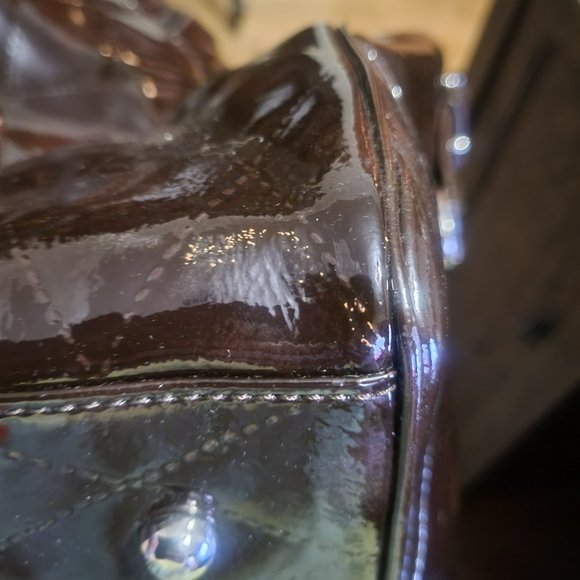 Vittadini XL Tote Bag Weekender Travel Bag Diaper Bag Brown Patent Leather - Picture 16 of 16